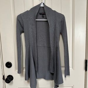 Girls 10/12 gray sweater